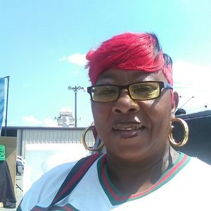 Meet your Posher, Joyce